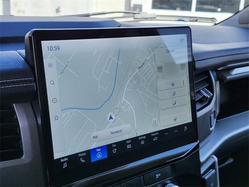 Used 2022 Ford Expedition XLT image 23