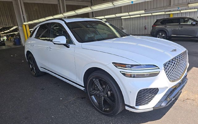 Used 2023 Genesis GV70 2.5T w/ Sport Prestige Package AWD/4WD image 2