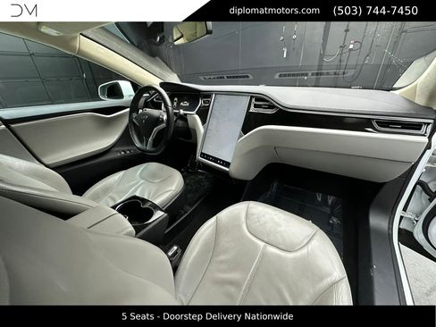 Used 2013 Tesla Model S Performance RWD image 19