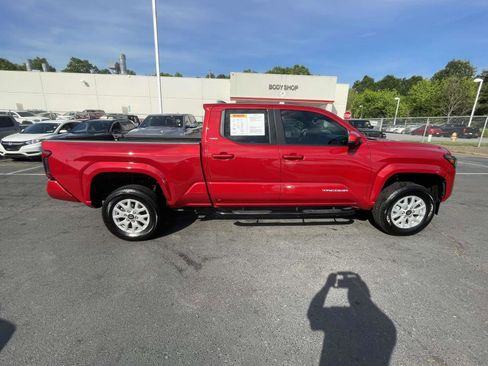 Used 2024 Toyota Tacoma SR5 RWD image 9