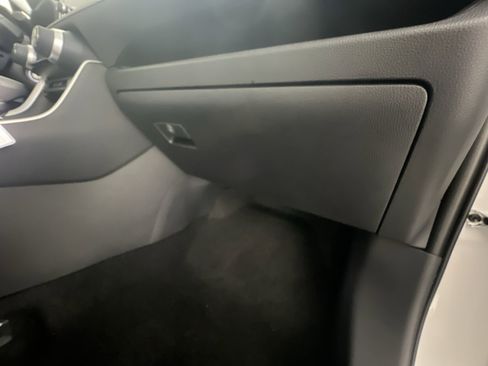 New 2024 Toyota RAV4 LE image 32