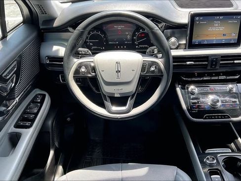 Used 2022 Lincoln Corsair FWD w/ Premium Package image 5
