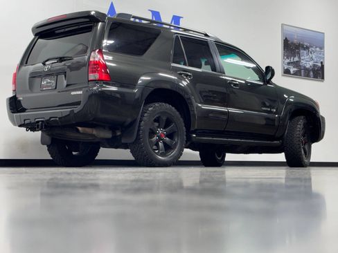Used 2007 Toyota 4Runner Limited AWD/4WD image 5