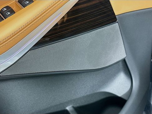 Used 2026 BMW X5 xDrive40i w/ Climate Comfort Package image 23