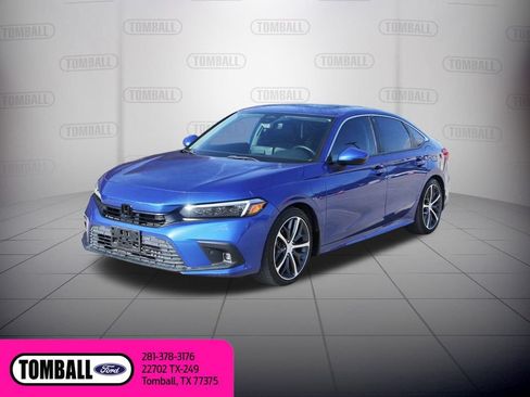 Used 2022 Honda Civic Touring image 3