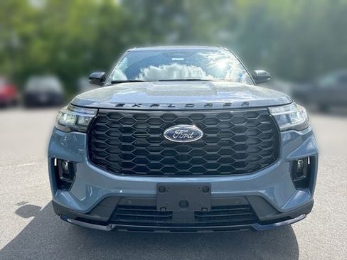 New 2026 Ford Explorer ST-Line AWD/4WD image 3