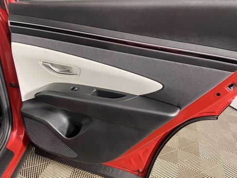 Used 2023 Hyundai Tucson SEL w/ Convenience Package image 12