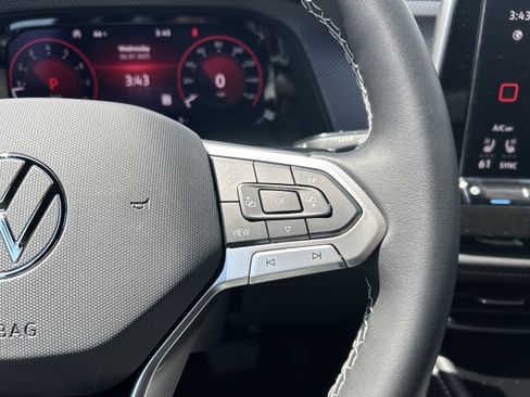 New 2025 Volkswagen Atlas Cross Sport SEL image 17