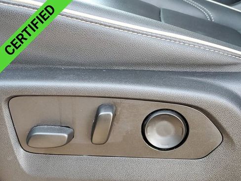 Certified 2022 Chevrolet Suburban Premier w/ Premium Package image 38