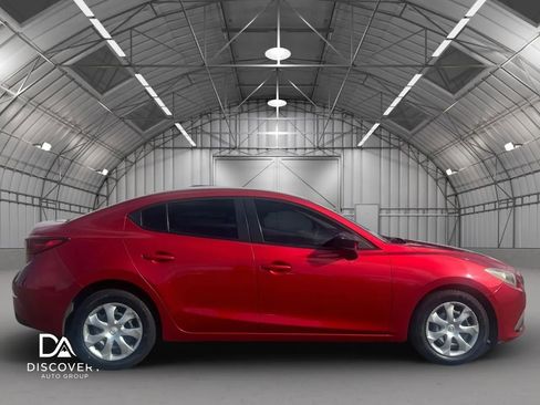Used 2015 MAZDA MAZDA3 i SV FWD image 4