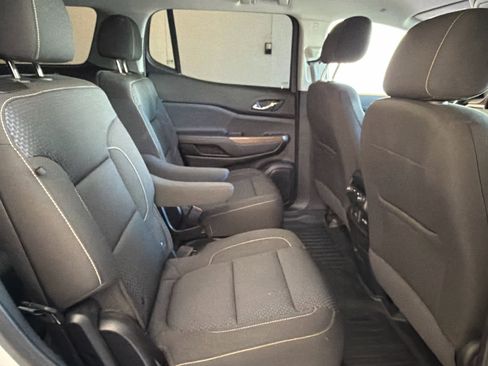 Used 2023 GMC Acadia SLE w/ Driver Convenience Package image 30