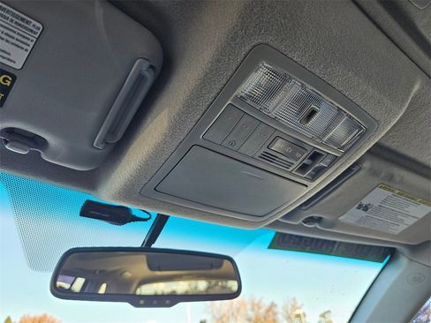 Used 2013 Toyota Highlander Limited image 28