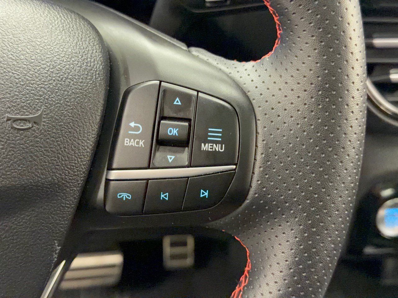 Used 2024 Ford Escape ST-Line w/ Tech Pack #1 AWD/4WD image 19