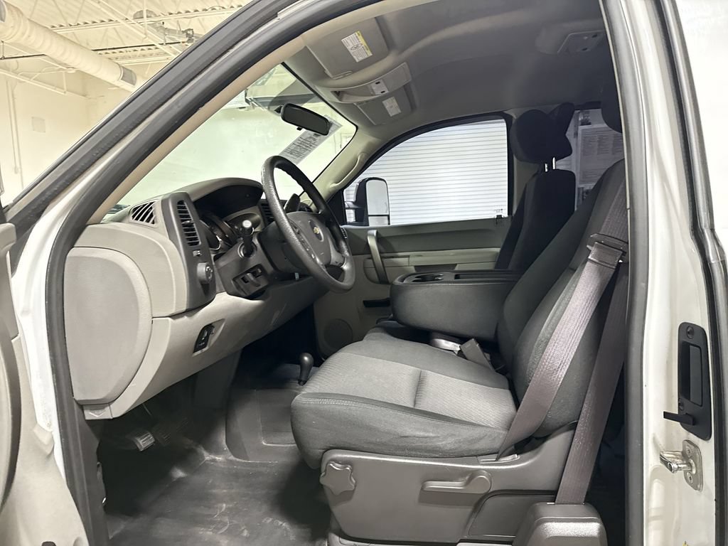 Used 2013 Chevrolet Silverado 2500 W/T AWD/4WD image 18