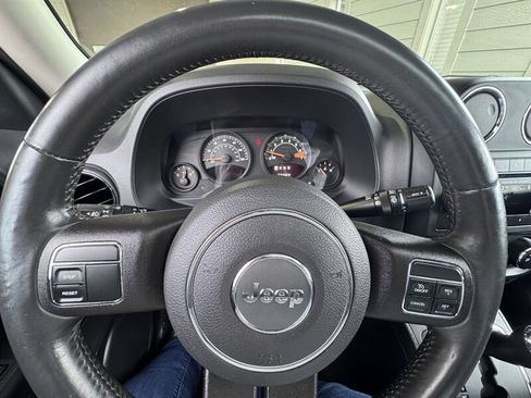 Used 2015 Jeep Patriot High Altitude image 21
