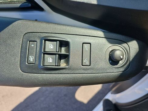 Used 2025 RAM ProMaster 2500 w/ Convenience Group FWD image 30