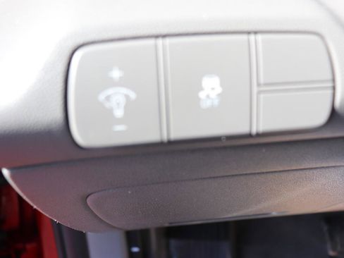 Used 2024 Hyundai Elantra SEL image 35