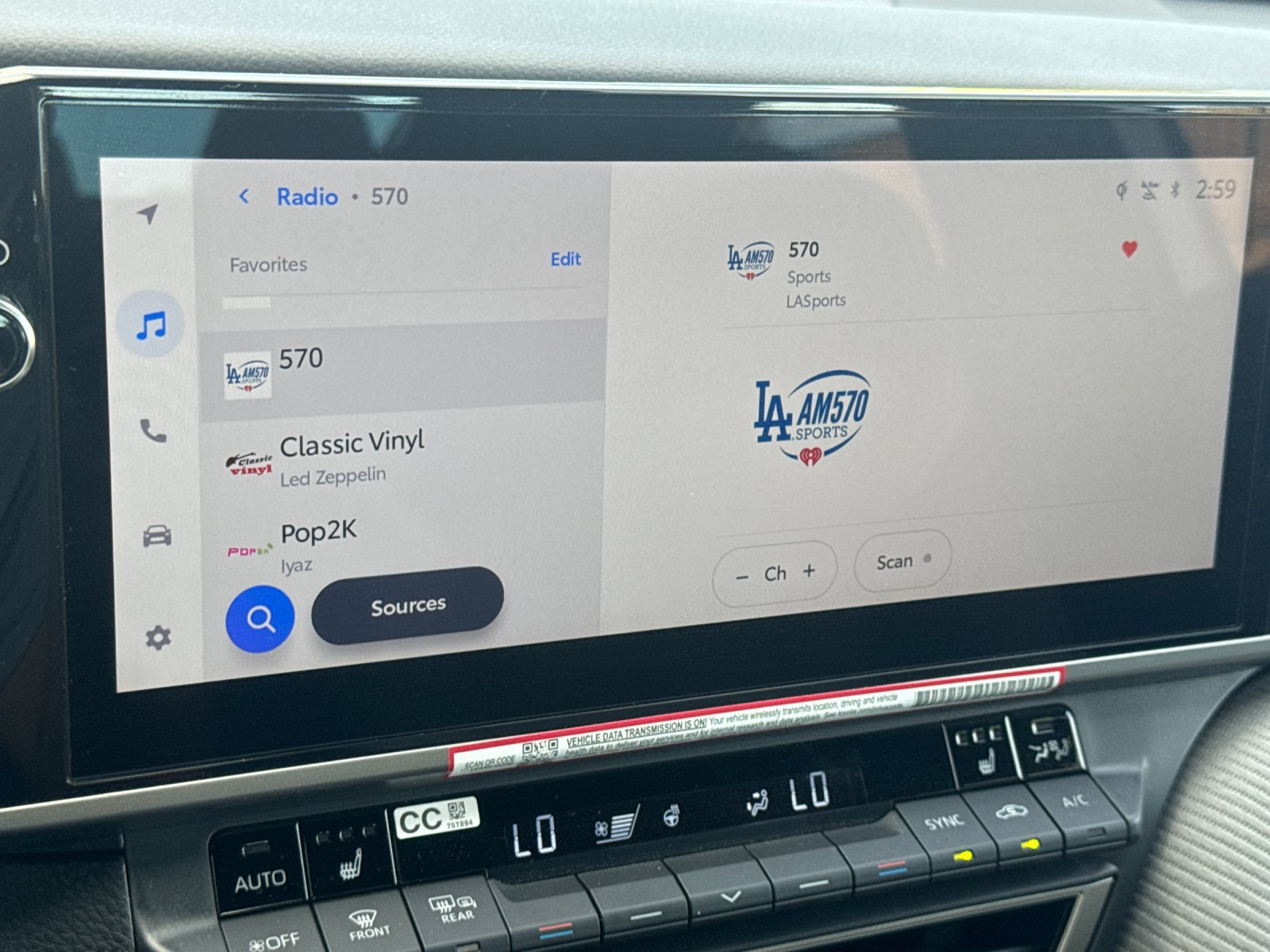 Used 2026 Toyota Camry SE w/ Multimedia Upgrade Package FWD image 17