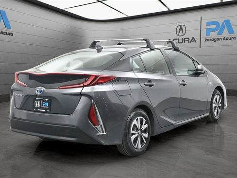 Used 2019 Toyota Prius Prime Premium image 23