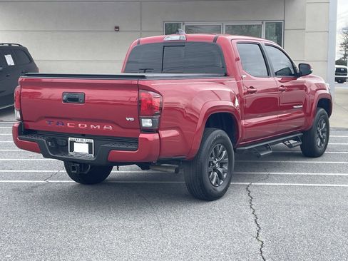 Used 2023 Toyota Tacoma SR5 w/ Technology Package image 4