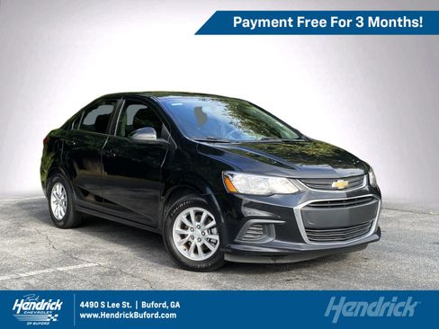 Used 2020 Chevrolet Sonic LT FWD image 1