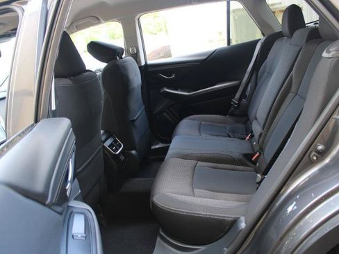 Used 2023 Subaru Outback Premium AWD/4WD image 11
