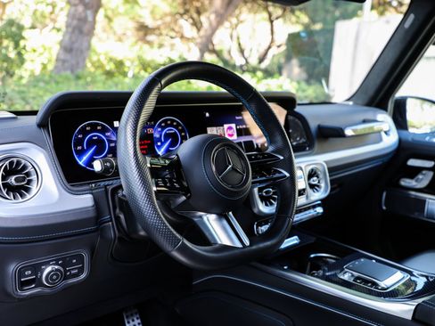 Used 2025 Mercedes-Benz G 580 w/ EQ Technology image 14
