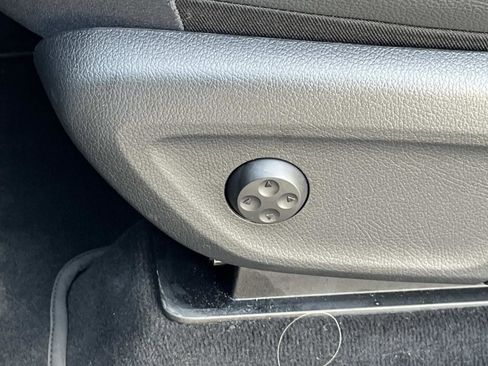 Certified 2025 Mercedes-Benz GLE 350 4MATIC image 21