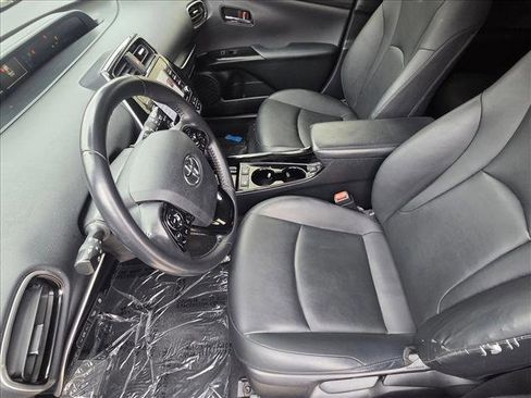 Certified 2021 Toyota Prius XLE w/ Carpet Mat Package (TMS) image 14