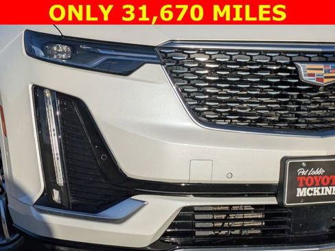 Used 2023 Cadillac XT6 Premium Luxury w/ Technology Package image 3
