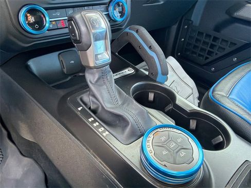 Used 2023 Ford Bronco Wildtrak image 32