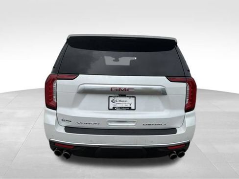 Used 2021 GMC Yukon Denali w/ Denali Premium Package AWD/4WD image 15