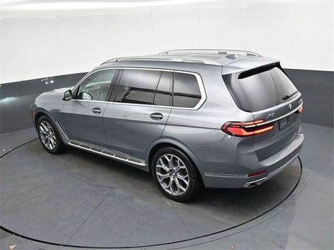 Used 2024 BMW X7 xDrive40i image 19