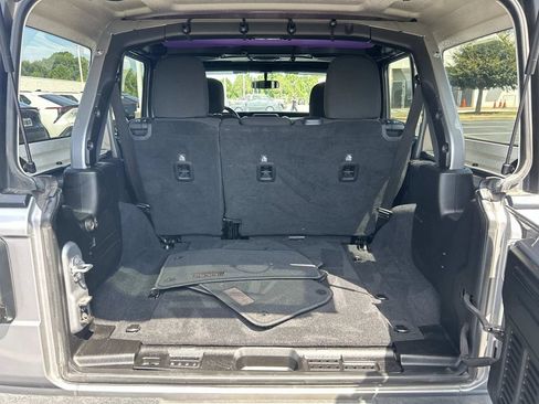 Used 2019 Jeep Wrangler Unlimited Sport S AWD/4WD image 10