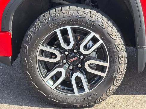 Used 2021 GMC Sierra 1500 AT4 image 25