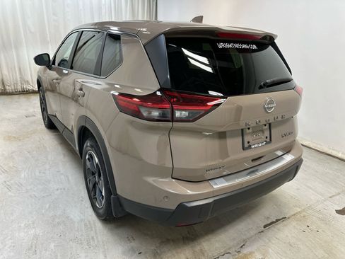 Certified 2024 Nissan Rogue SV image 2