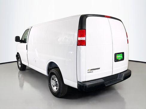 Used 2022 Chevrolet Express 2500 image 7