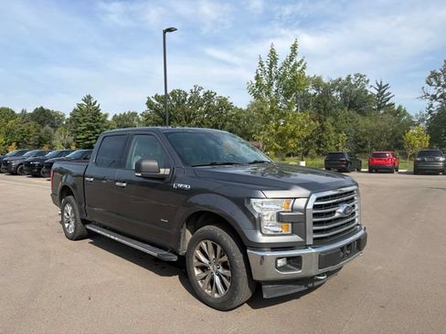 Used 2017 Ford F150 XLT w/ Equipment Group 302A Luxury AWD/4WD image 8