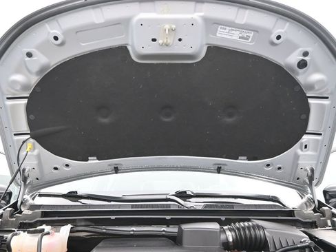 Used 2023 Chrysler Pacifica Limited w/ S Appearance Package image 21