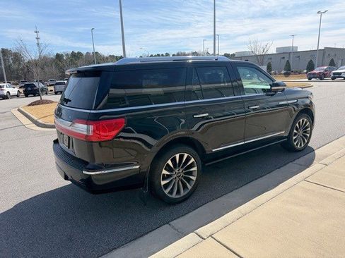 Certified 2019 Lincoln Navigator Select image 12