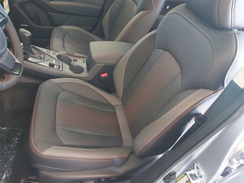 Used 2025 Subaru Crosstrek 2.5i Limited image 14