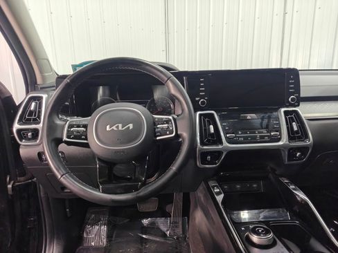 Used 2022 Kia Sorento SX w/ Panoramic Sunroof Package AWD/4WD image 25