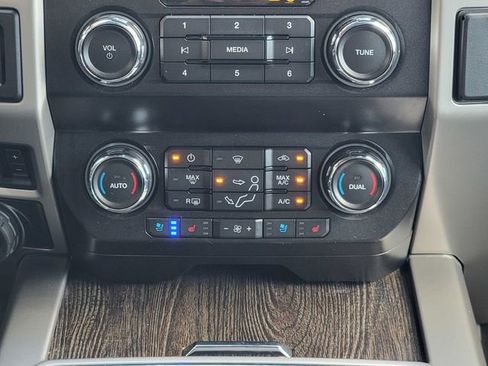 Used 2021 Ford F250 Lariat w/ Lariat Ultimate Package image 22