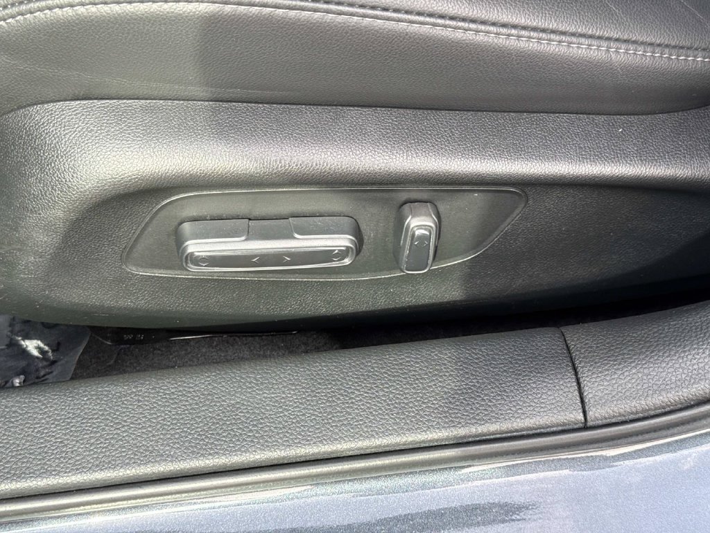 Used 2023 Honda Civic Touring image 18
