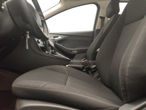 Used 2018 Ford Focus SE FWD image 17