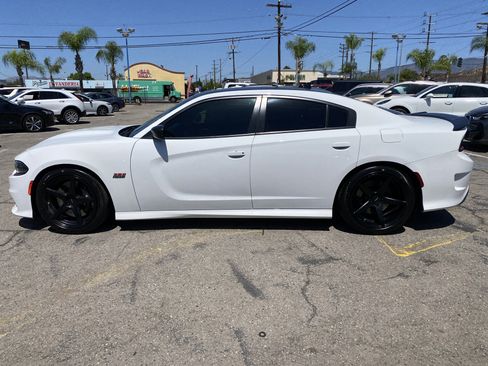 Used 2019 Dodge Charger Scat Pack w/ Dynamics Package RWD image 8