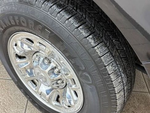 Used 2020 Nissan NV 3500 SL image 32