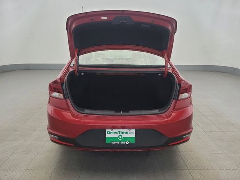 Used 2019 Hyundai Elantra SE image 29