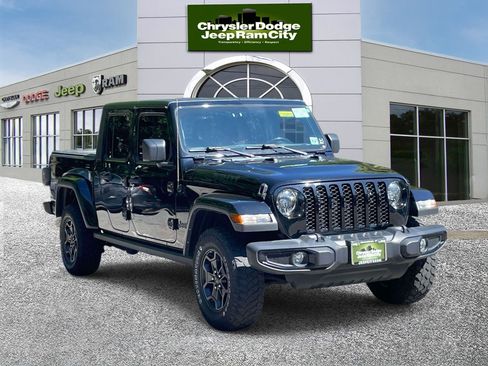 Used 2022 Jeep Gladiator Sport AWD/4WD image 4