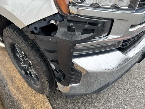 Used 2020 Chevrolet Silverado 1500 LT w/ Texas Edition image 2